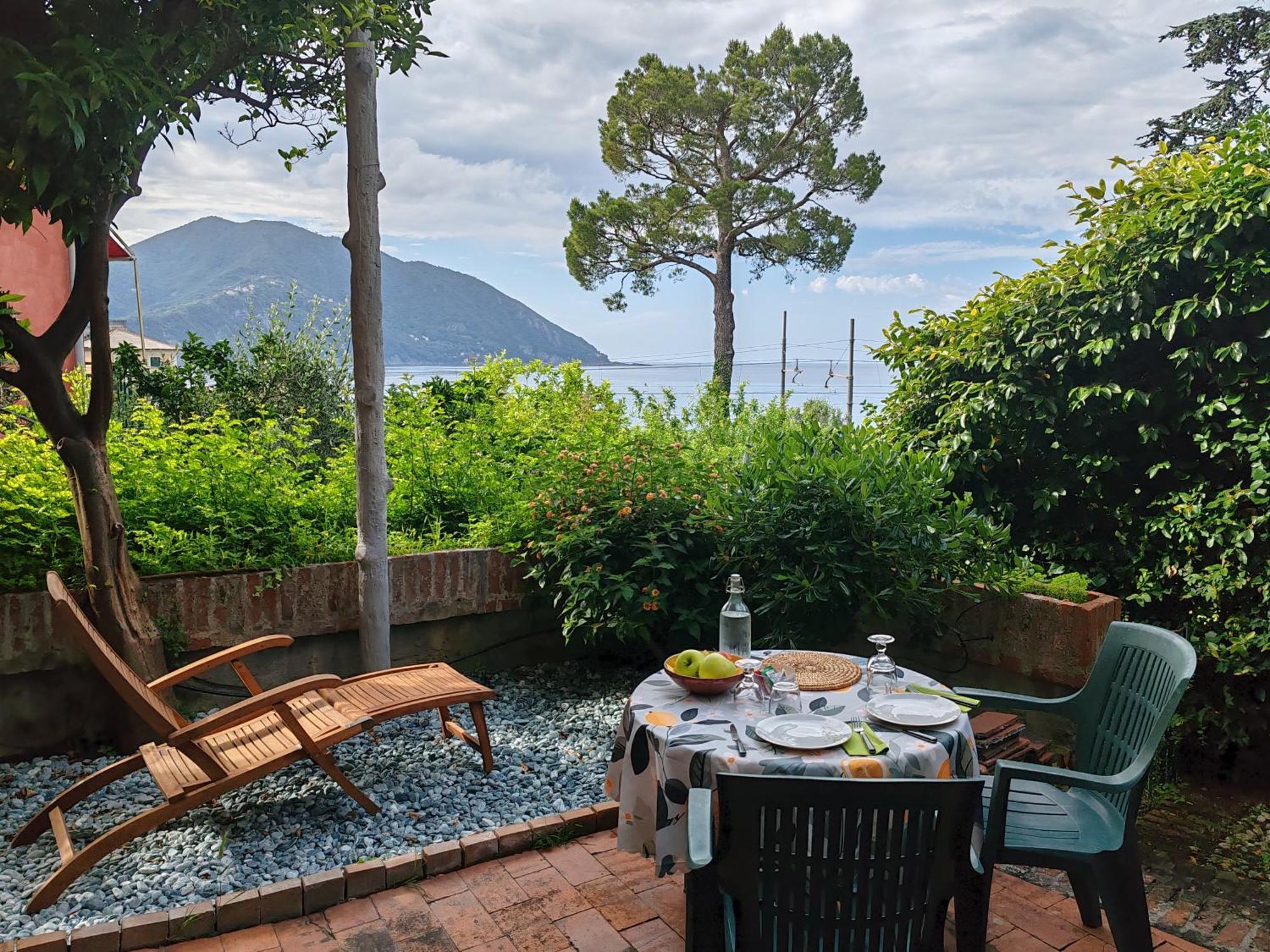 B&B La Taverna Di Mulinetti เรคโค ภายนอก รูปภาพ